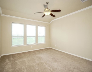 6806 Mendenhall Way - Photo Thumbnail 17