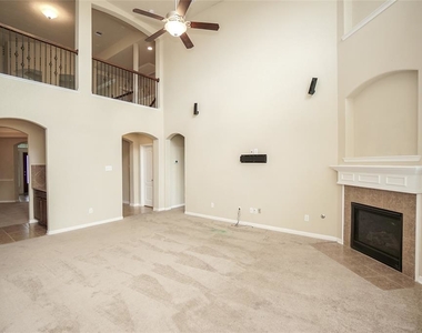 6806 Mendenhall Way - Photo Thumbnail 10