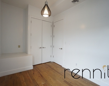 863 Broadway - Photo Thumbnail 11