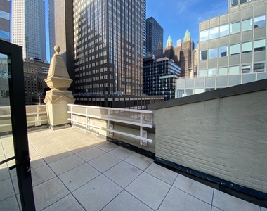 140 East 46th Street - Photo Thumbnail 7