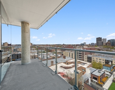 450 West Belmont Avenue - Photo Thumbnail 15