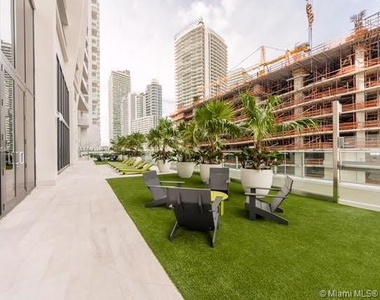 1010 N Brickell Ave - Photo Thumbnail 12