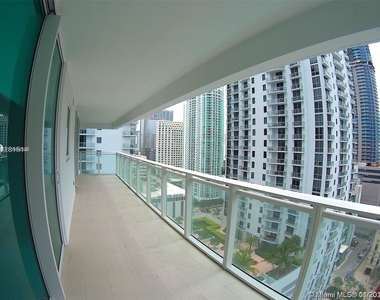 1080 Brickell Ave - Photo Thumbnail 15