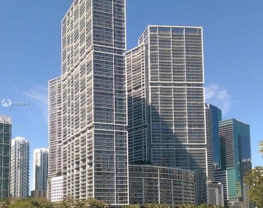 495 Brickell Ave - Photo Thumbnail 1