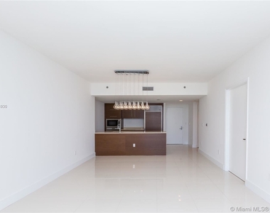 465 Brickell Ave Apt 5304 - Photo Thumbnail 2