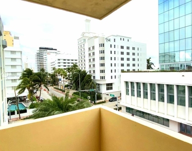 2924 Collins Ave - Photo Thumbnail 21