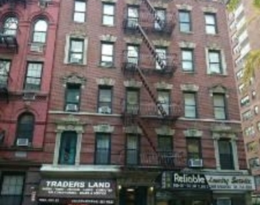 East 82nd Street - Photo Thumbnail 0