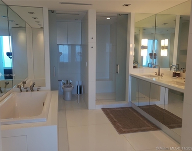 6899 Collins Ave - Photo Thumbnail 18