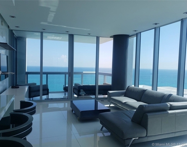 6899 Collins Ave - Photo Thumbnail 9