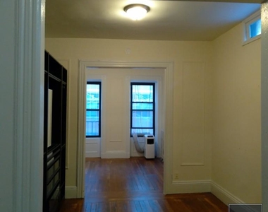 158 West 15th Street - Photo Thumbnail 1