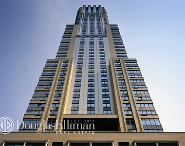 425 Fifth Avenue - Photo Thumbnail 11