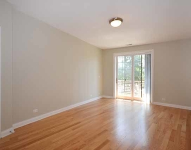 4616 North Kenmore Avenue - Photo Thumbnail 6