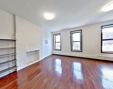 121 Essex Street - Photo Thumbnail 2