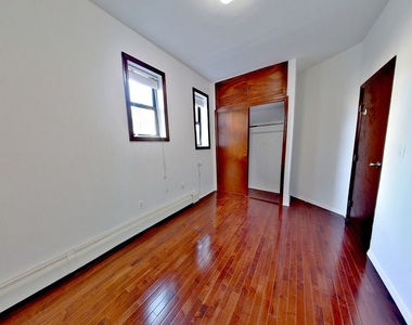 121 Essex Street - Photo Thumbnail 4