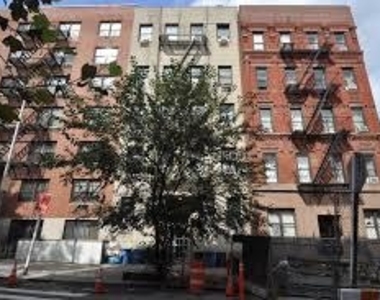 East 83rd Street - Photo Thumbnail 0