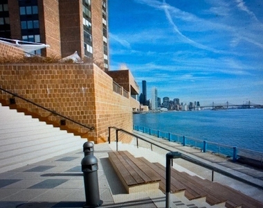 10 Waterside Plaza - Photo Thumbnail 1