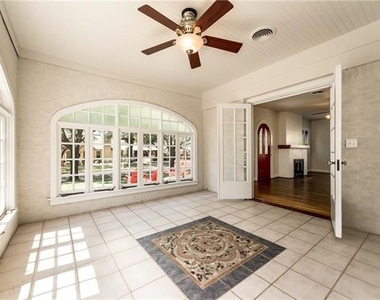 2533 Greene Avenue - Photo Thumbnail 22