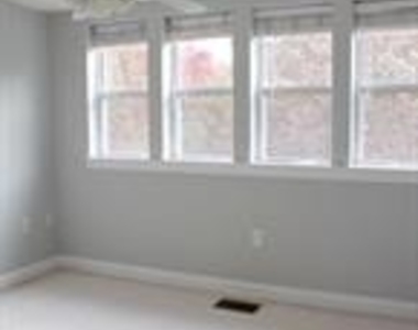 1633 N Colonial Ter #402 - Photo Thumbnail 21