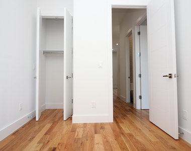 378 Nostrand Avenue - Photo Thumbnail 6