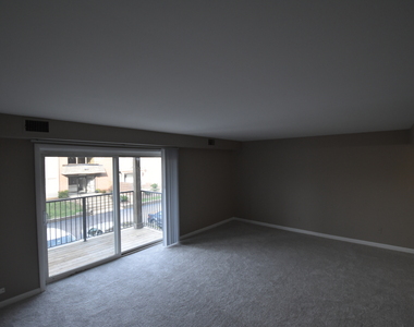 2301 Beau Monde Lane - Photo Thumbnail 3