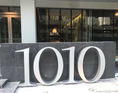 1010 Brickell Ave Unit 1706 - Photo Thumbnail 7