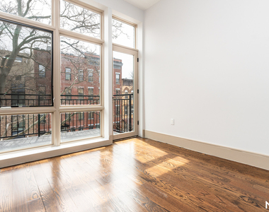 847 Madison Street - Photo Thumbnail 10