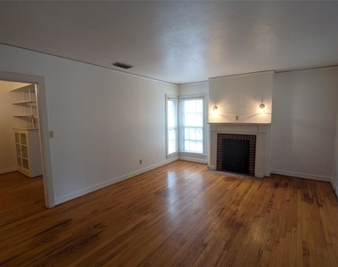 5910 Martel Avenue - Photo Thumbnail 1