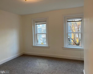 226 Bates Street Nw - Photo Thumbnail 9