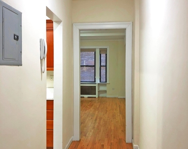 106 West 69th Street - Photo Thumbnail 1