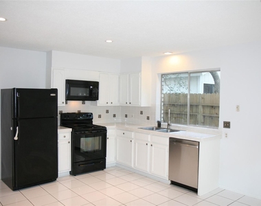 7 Sandlily Ct - Photo Thumbnail 5