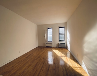 318 East 89  - Photo Thumbnail 3