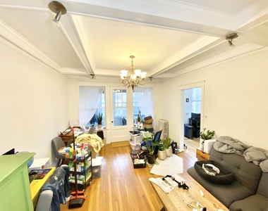 1628 West Rascher Avenue - Photo Thumbnail 11