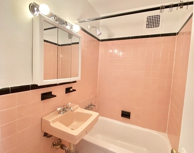 57 West 84th Street - Photo Thumbnail 6