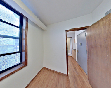 120 West 3rd Street - Photo Thumbnail 5