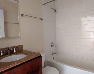 625 W Wrightwood Ave 516 - Photo Thumbnail 8