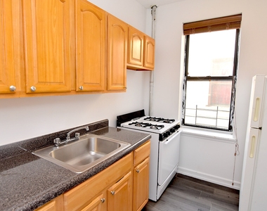 225 West 146th Street - Photo Thumbnail 1