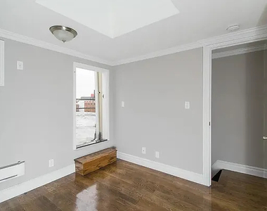 68 Clinton Street - Photo Thumbnail 6