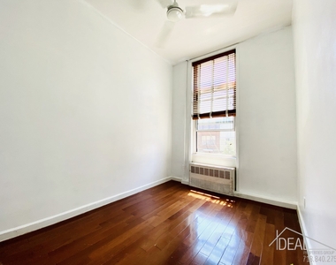 521 Grand Street - Photo Thumbnail 2