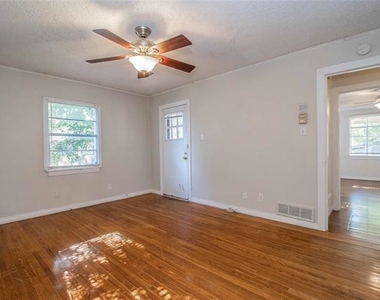 4112 Locke Avenue - Photo Thumbnail 13