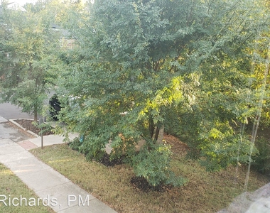 2320 Grinstead Drive - Photo Thumbnail 13