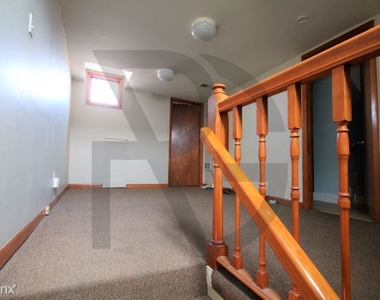 1520 W Melrose St 2f - Photo Thumbnail 10