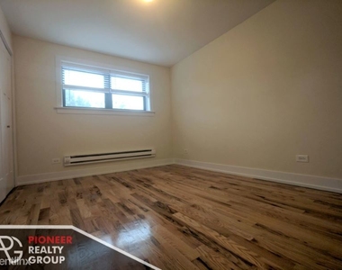 555 W Arlington Pl 308 - Photo Thumbnail 4