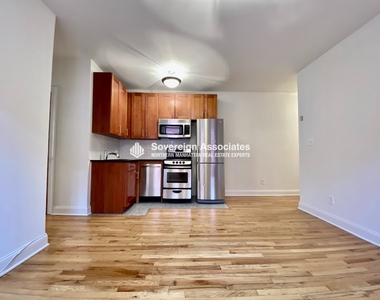 615 Fort Washington Avenue - Photo Thumbnail 2