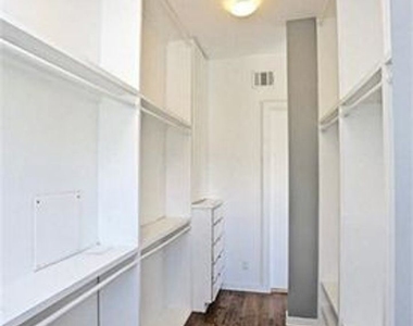 1414 Laird St, Unit A - Photo Thumbnail 7