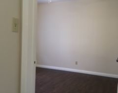 4232 Fair Ave 10 - Photo Thumbnail 4