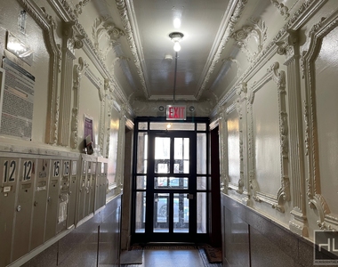 526 Lafayette Avenue - Photo Thumbnail 12