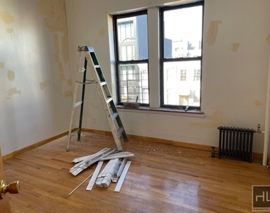 526 Lafayette Avenue - Photo Thumbnail 5