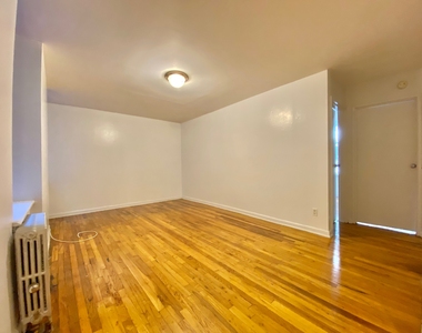 100 Broadway - Photo Thumbnail 5