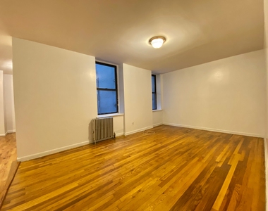 100 Broadway - Photo Thumbnail 2
