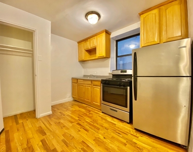 100 Broadway - Photo Thumbnail 7